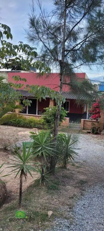 Casa 5 quartos no Chácaras das Esmeraldas Esmeraldas