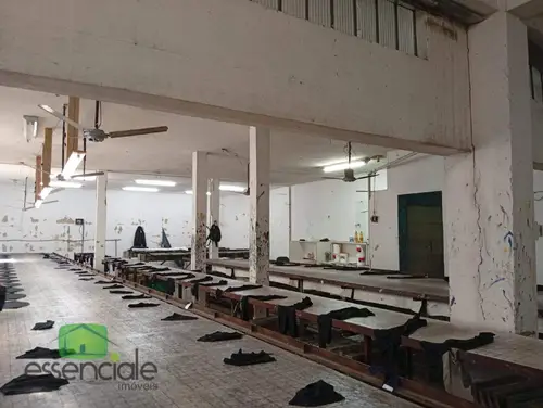 Casa 5 quartos no Eldorado Contagem — Encontre seu imóvel na Essenciale Imóveis [src:adynm-whatsapp-image-2025-08-27-at-105649-1756304472]