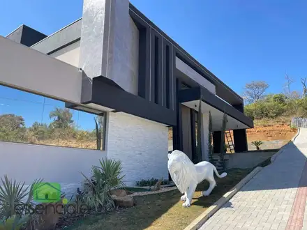 Casa 4 quartos no Condomínio Estância do Lago Contagem