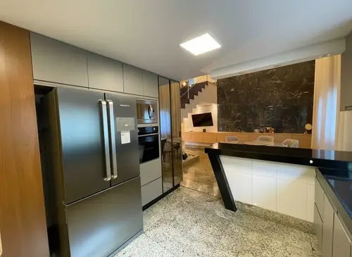 Casa 3 quartos no Estância Silveira Contagem — Encontre seu imóvel na Essenciale Imóveis [src:nrim1-photo-5105287686587002805-y-1750796289]