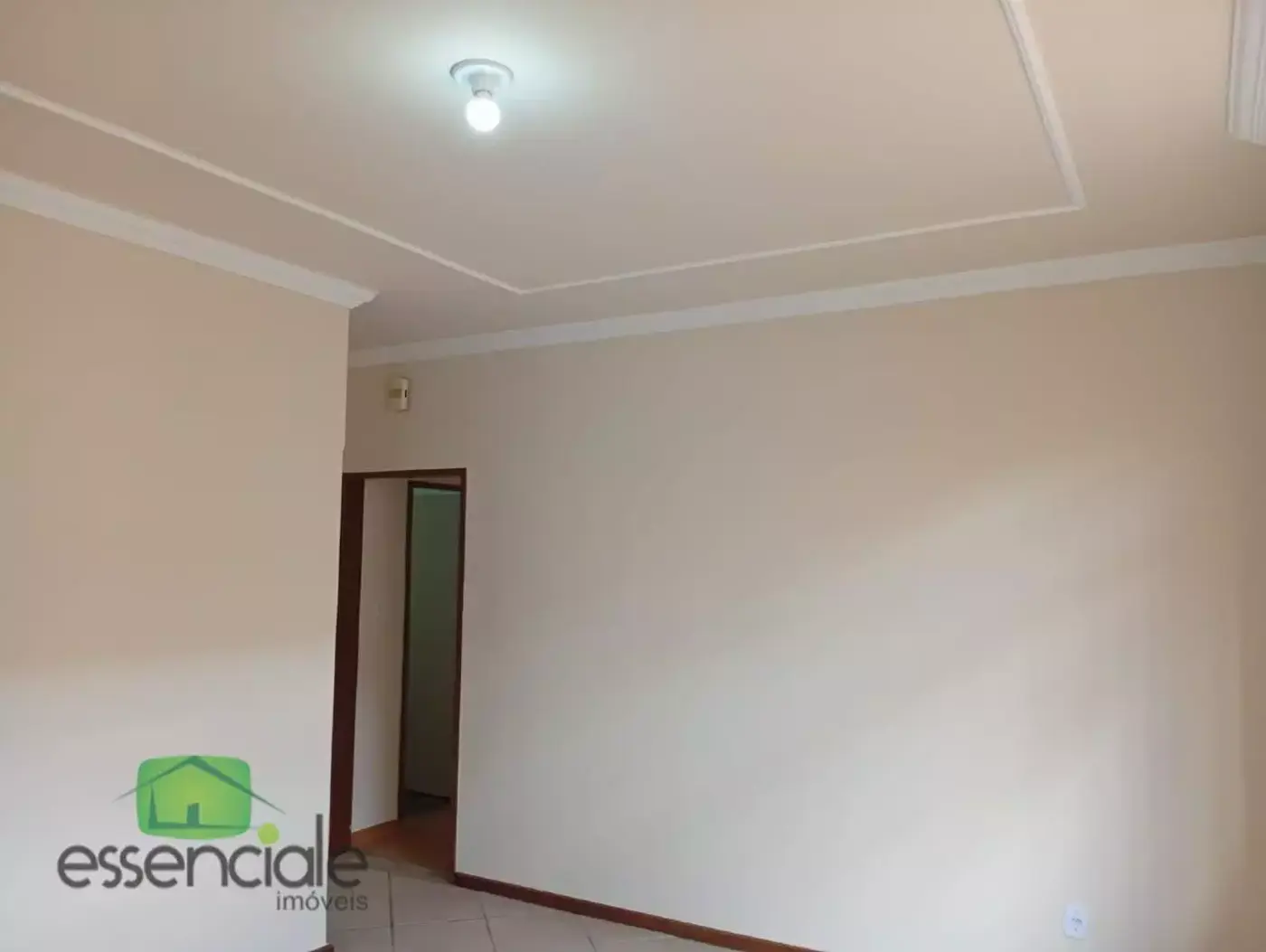 Casa Comercial no Eldorado em Contagem-MG Próximo a João Cesár de Oliveira