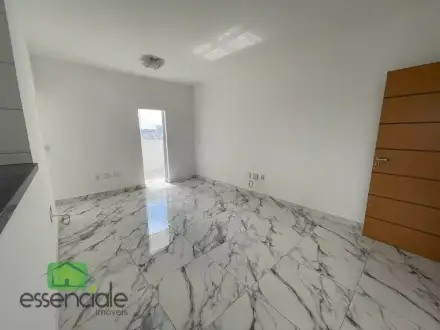 Apartamento 2 Quartos com Suíte, Varanda e Vista Privilegiada no Riacho