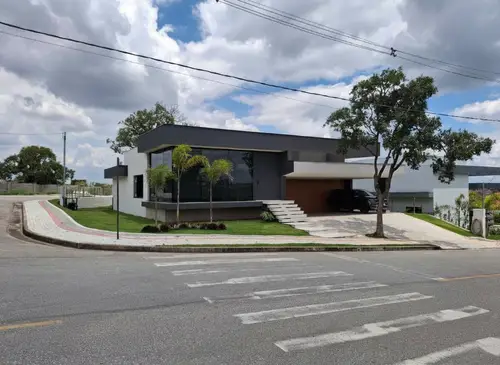 Casa 4 quartos no Estância do lago Contagem — Encontre seu imóvel na Essenciale Imóveis [src:1mqe1h-whatsapp-image-2026-04-05-at-083908-1775482922]